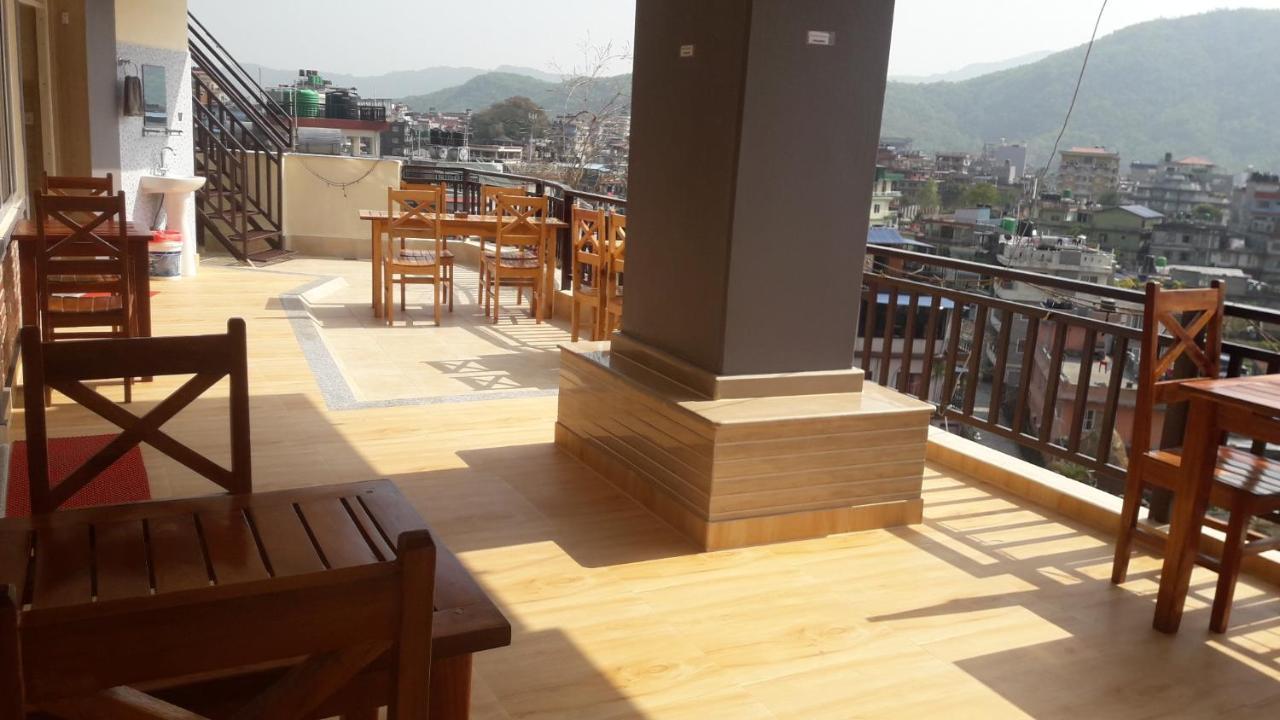 Beli Guest House ポカラ エクステリア 写真