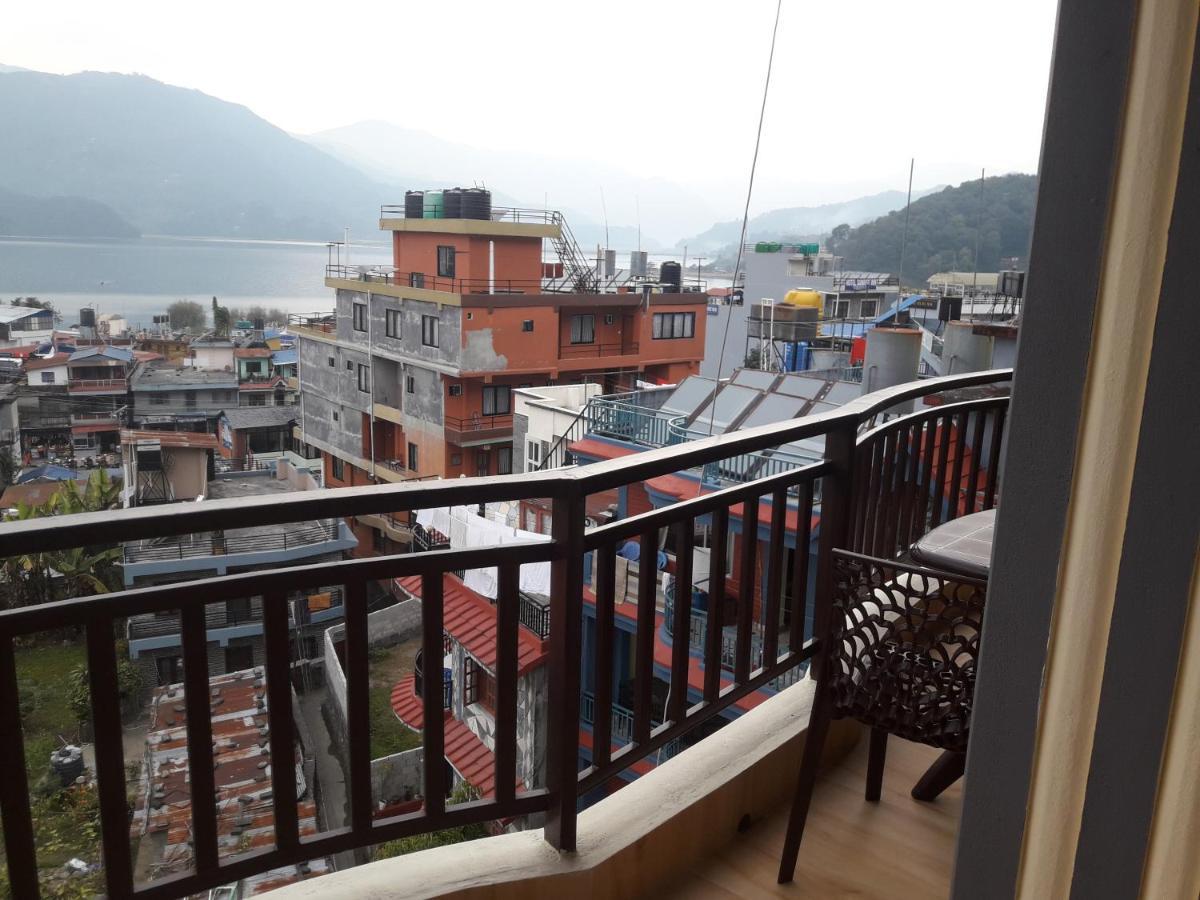 Beli Guest House ポカラ エクステリア 写真