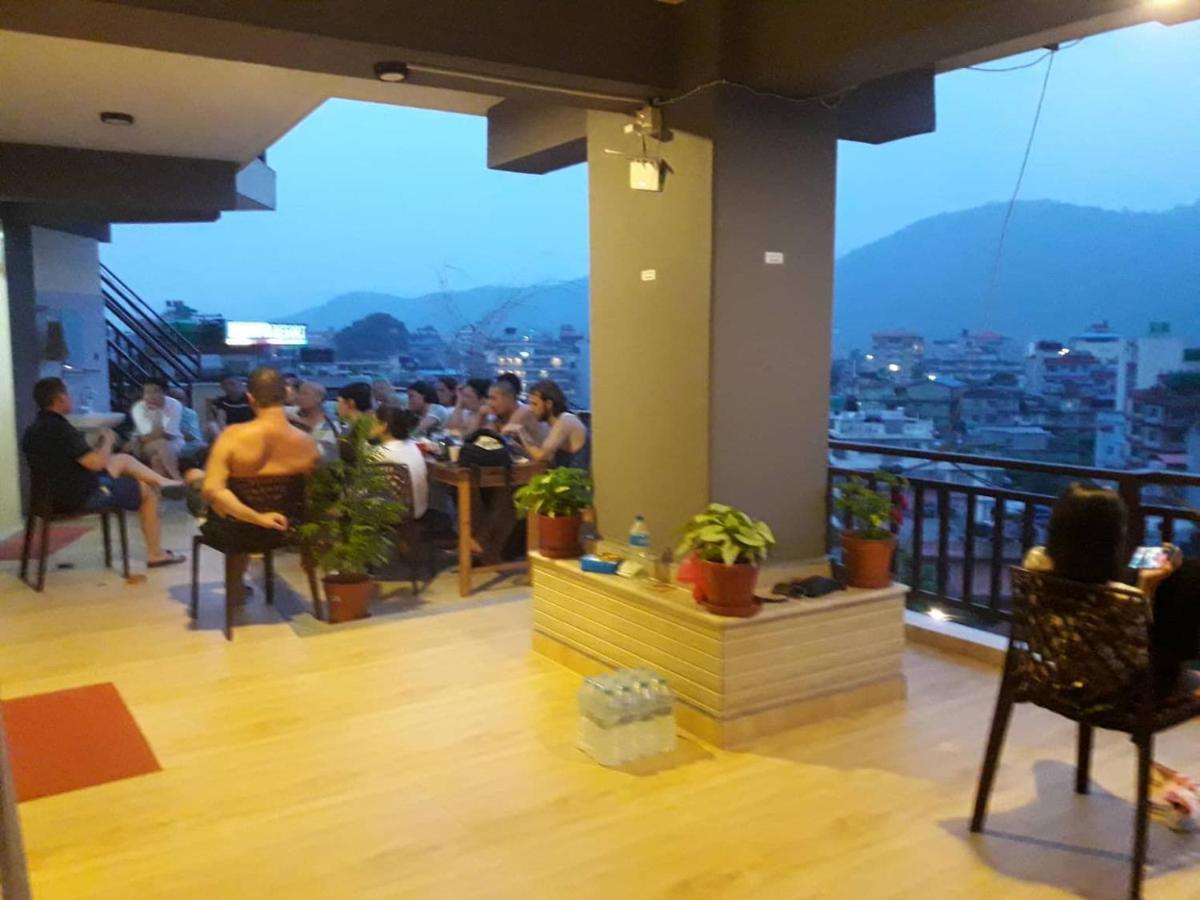 Beli Guest House ポカラ エクステリア 写真