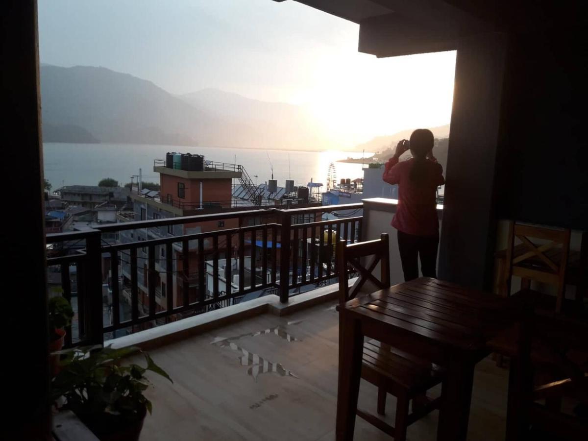 Beli Guest House ポカラ エクステリア 写真