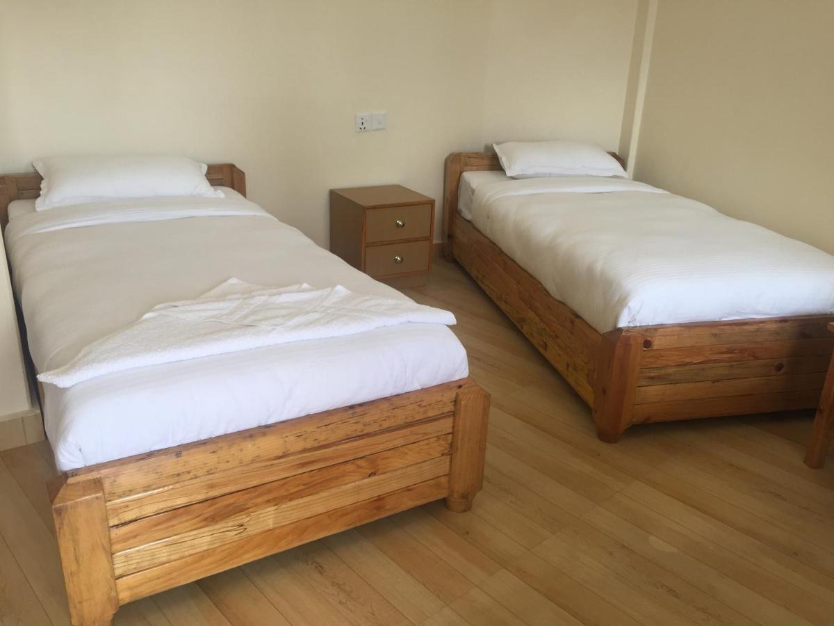 Beli Guest House ポカラ エクステリア 写真