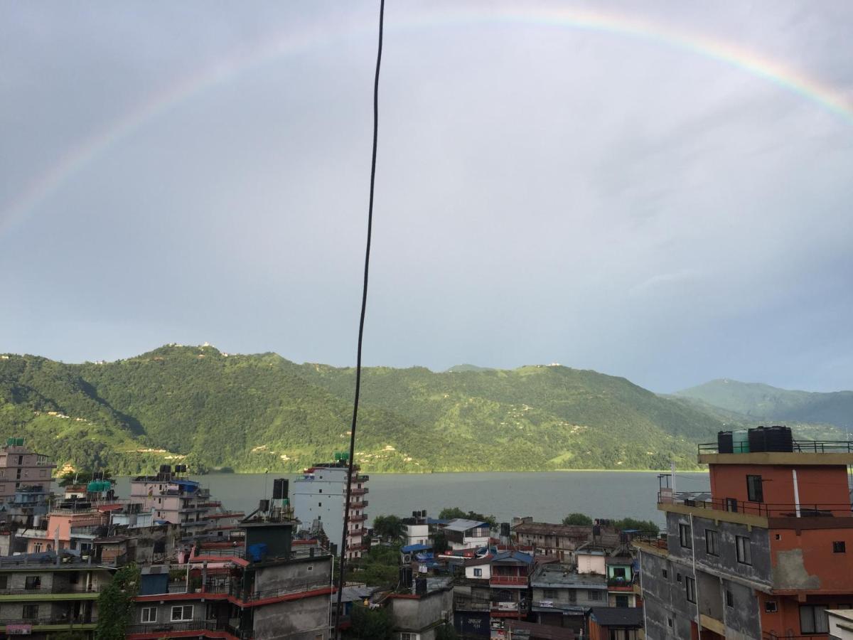 Beli Guest House ポカラ エクステリア 写真
